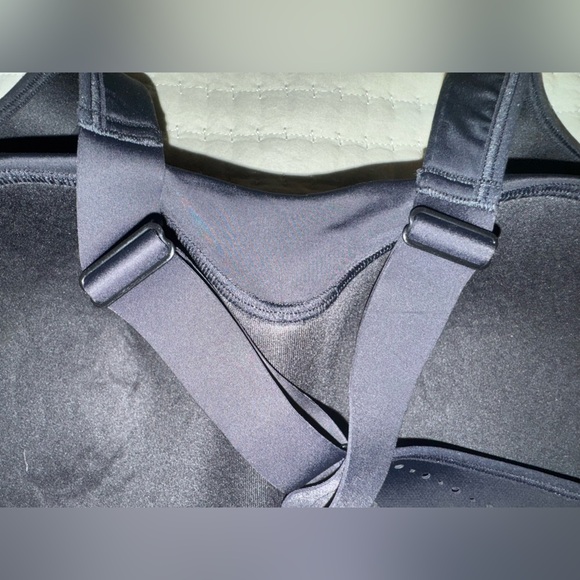 Athleta Penomena Black Sports Bra. Size 38DD GUC - Picture 4 of 8